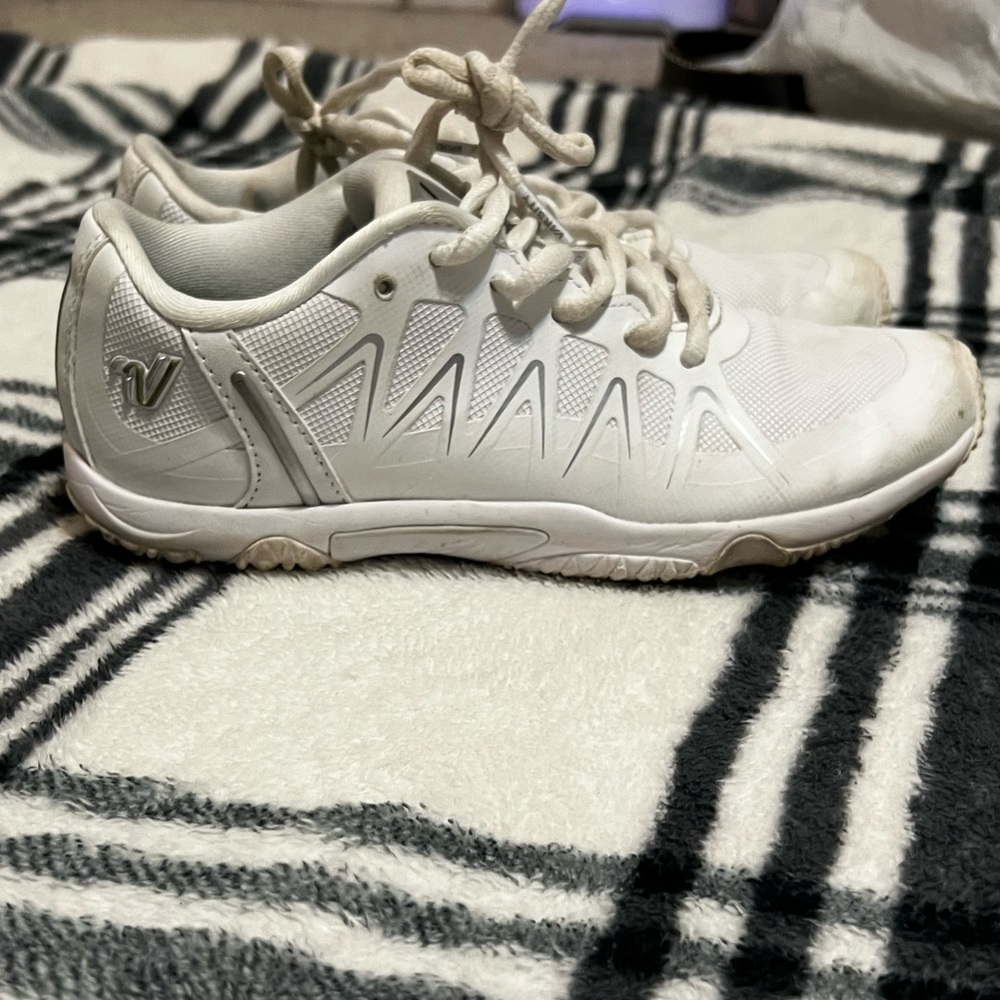 VARSITY cheer shoes